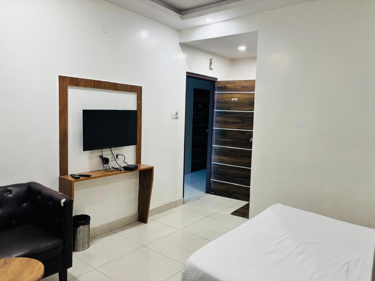 Hotel Bg Inn Μπανγκαλόρ Εξωτερικό φωτογραφία