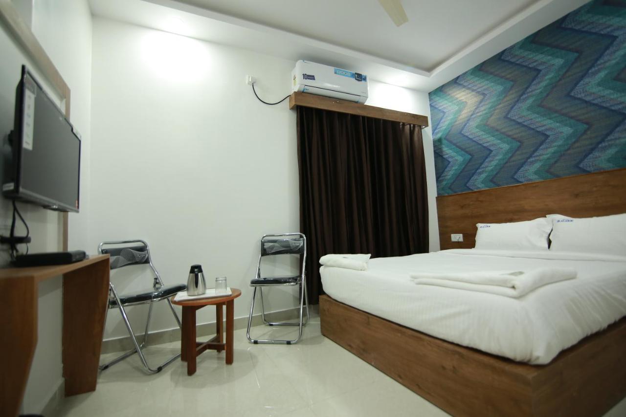 Hotel Bg Inn Μπανγκαλόρ Εξωτερικό φωτογραφία