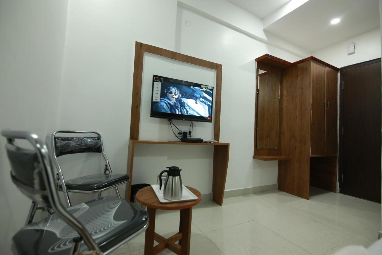 Hotel Bg Inn Μπανγκαλόρ Εξωτερικό φωτογραφία