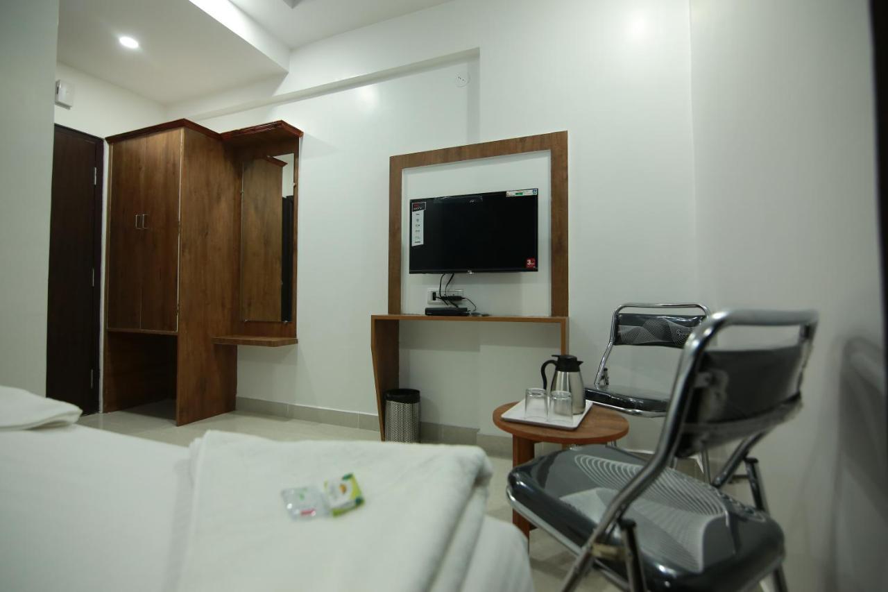 Hotel Bg Inn Μπανγκαλόρ Εξωτερικό φωτογραφία