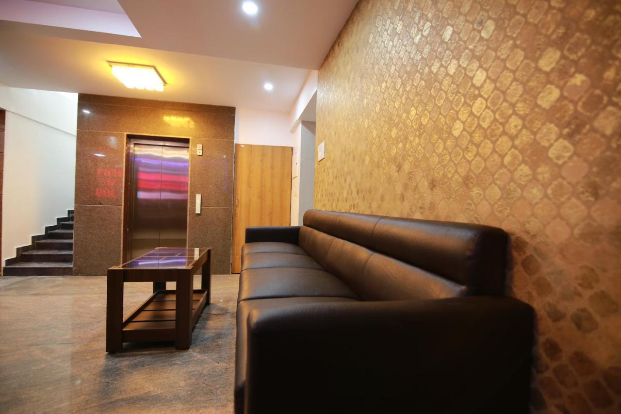 Hotel Bg Inn Μπανγκαλόρ Εξωτερικό φωτογραφία