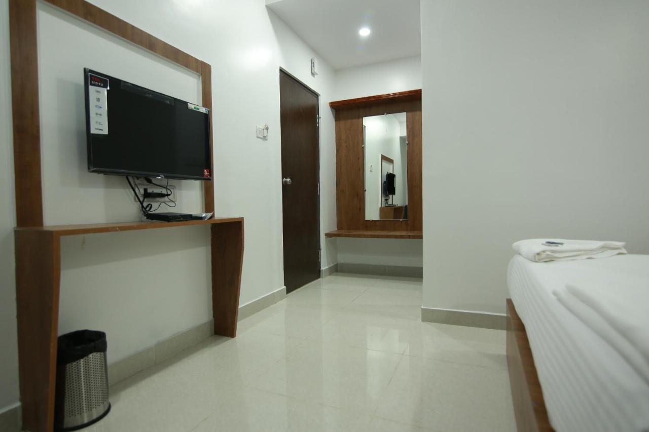 Hotel Bg Inn Μπανγκαλόρ Εξωτερικό φωτογραφία